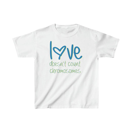 Love doesn't count chromosomes  Kids Heavy Cotton™ Tee